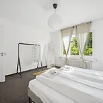 Comfortable In Oerlikon 20 Minutes Away From Airport Zürich