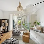 Comfortable In Oerlikon 20 Minutes Away From Airport Lägenhet *