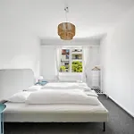 Comfortable In Oerlikon 20 Minutes Away From Airport Lägenhet Zürich