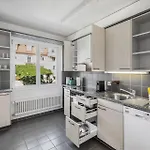 Comfortable In Oerlikon 20 Minutes Away From Airport *