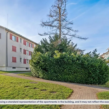 Lägenhet Comfortable In Oerlikon 20 Minutes Away From Airport