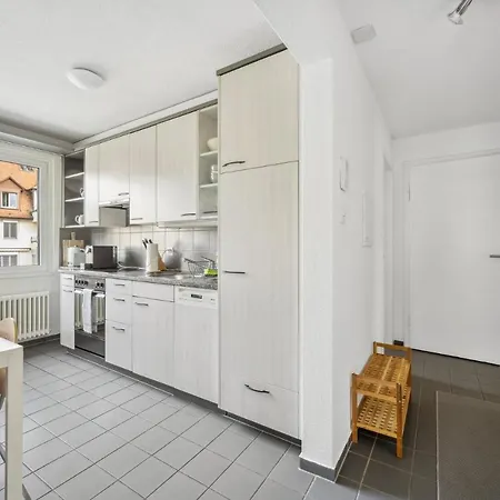 Apartment Comfortable In Oerlikon 20 Minutes Away From Airport *