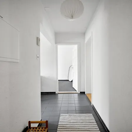 Apartment Comfortable In Oerlikon 20 Minutes Away From Airport *