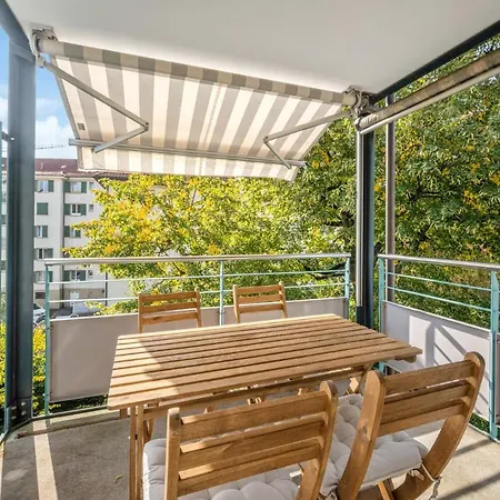 Appartement Comfortable In Oerlikon 20 Minutes Away From Airport *