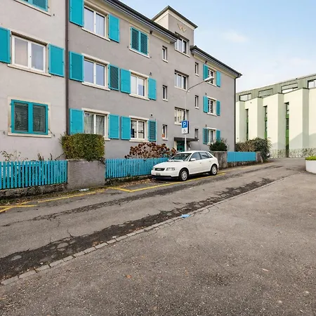 Comfortable In Oerlikon 20 Minutes Away From Airport *