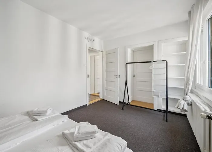 Comfortable In Oerlikon 20 Minutes Away From Airport Apartmán Curych