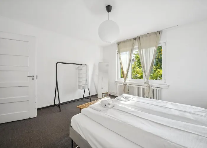 Comfortable In Oerlikon 20 Minutes Away From Airport Curych