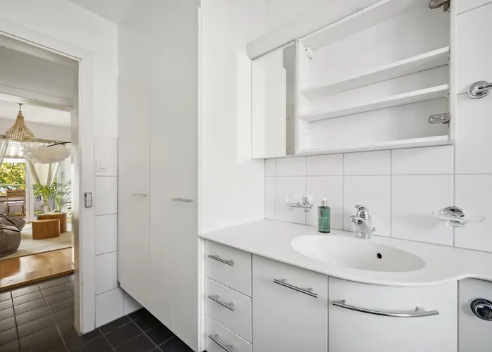 Comfortable In Oerlikon 20 Minutes Away From Airport Apartmán Curych