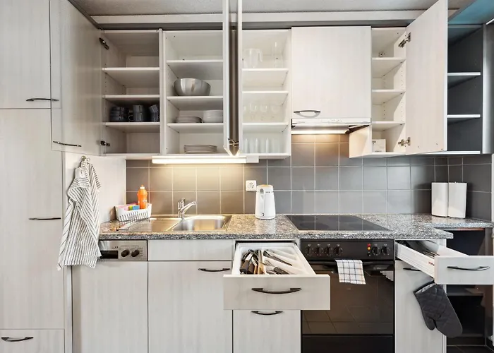 Comfortable In Oerlikon 20 Minutes Away From Airport 취리히