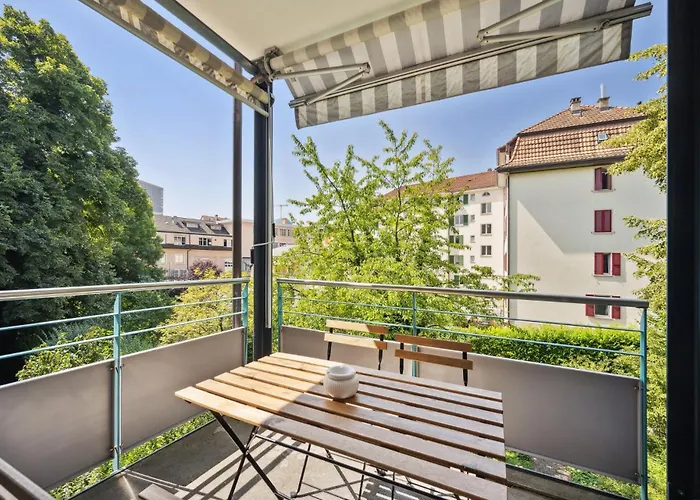Comfortable In Oerlikon 20 Minutes Away From Airport