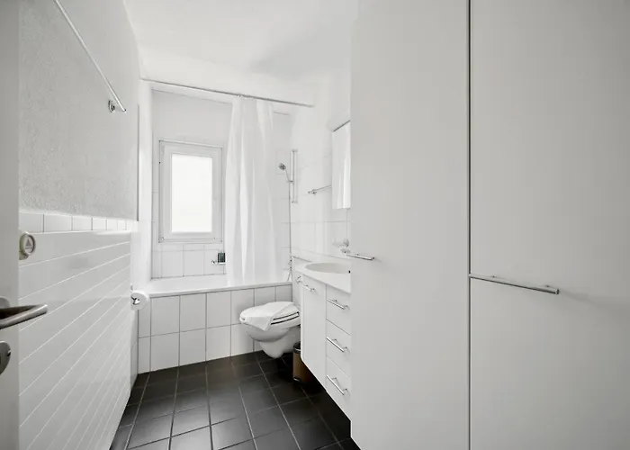 Comfortable In Oerlikon 20 Minutes Away From Airport 아파트