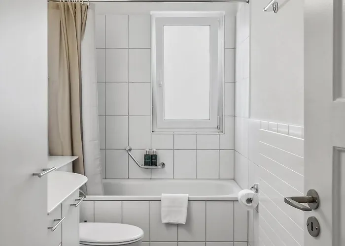 Comfortable In Oerlikon 20 Minutes Away From Airport 아파트