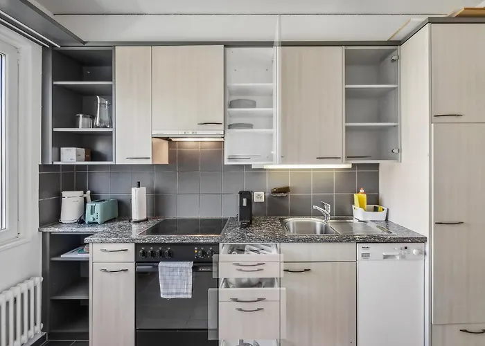 아파트 Comfortable In Oerlikon 20 Minutes Away From Airport
