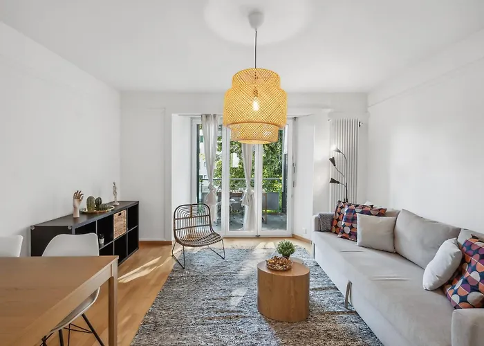 Lägenhet Comfortable In Oerlikon 20 Minutes Away From Airport *