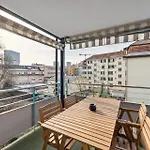 Apartment Comfortable In Oerlikon 20 Minutes Away From Airport Zurich