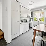 Comfortable In Oerlikon 20 Minutes Away From Airport *