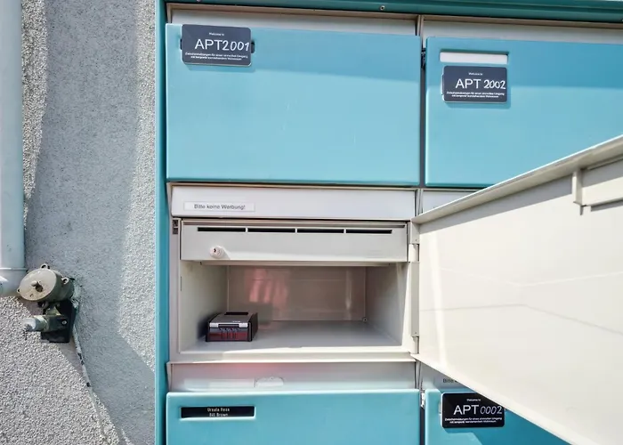 Comfortable In Oerlikon 20 Minutes Away From Airport Apartamento *